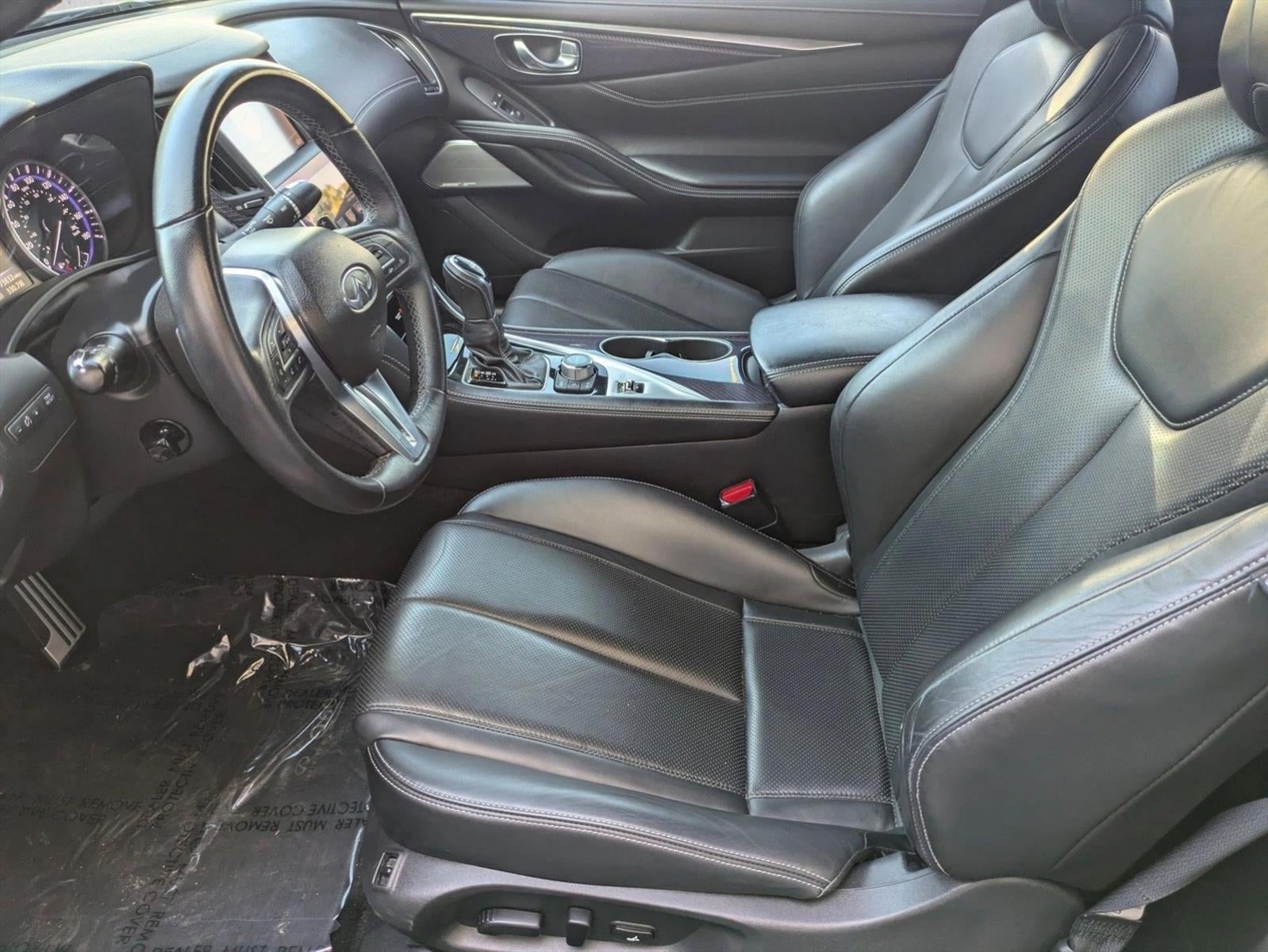 2017 INFINITI Q60 Sport RWD