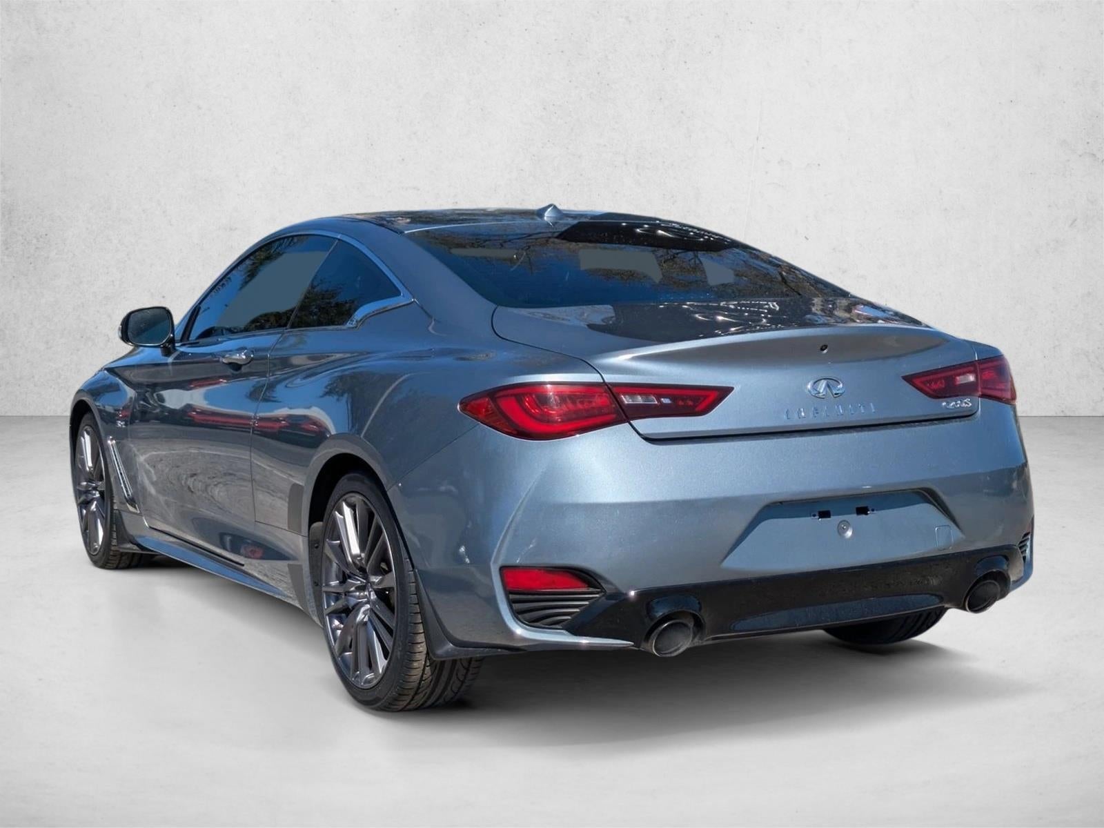 2017 INFINITI Q60 Sport RWD