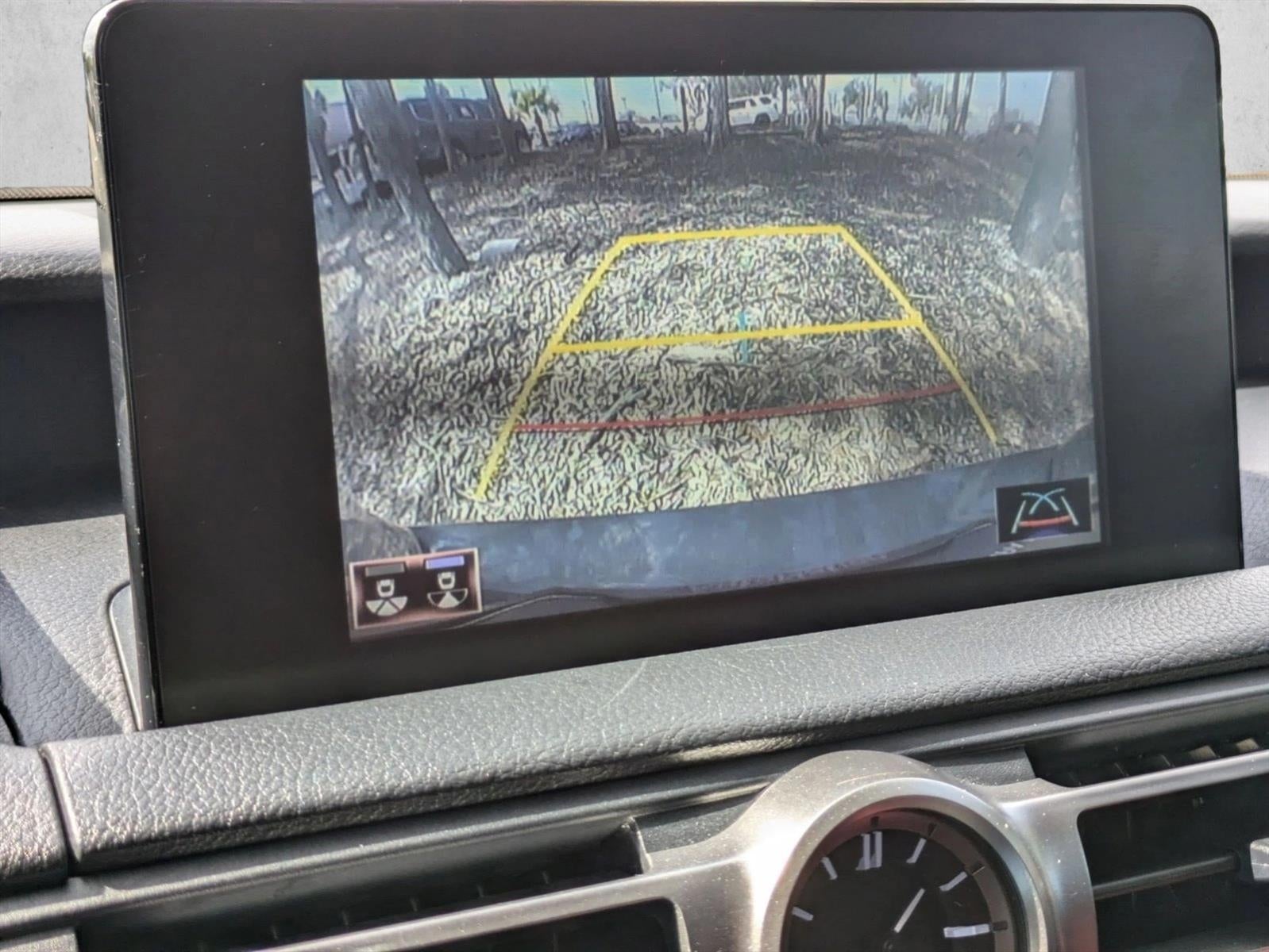 2022 Lexus IS 300 RWD