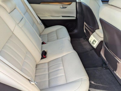 2017 Lexus ES 300h FWD