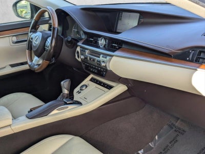 2017 Lexus ES 300h FWD