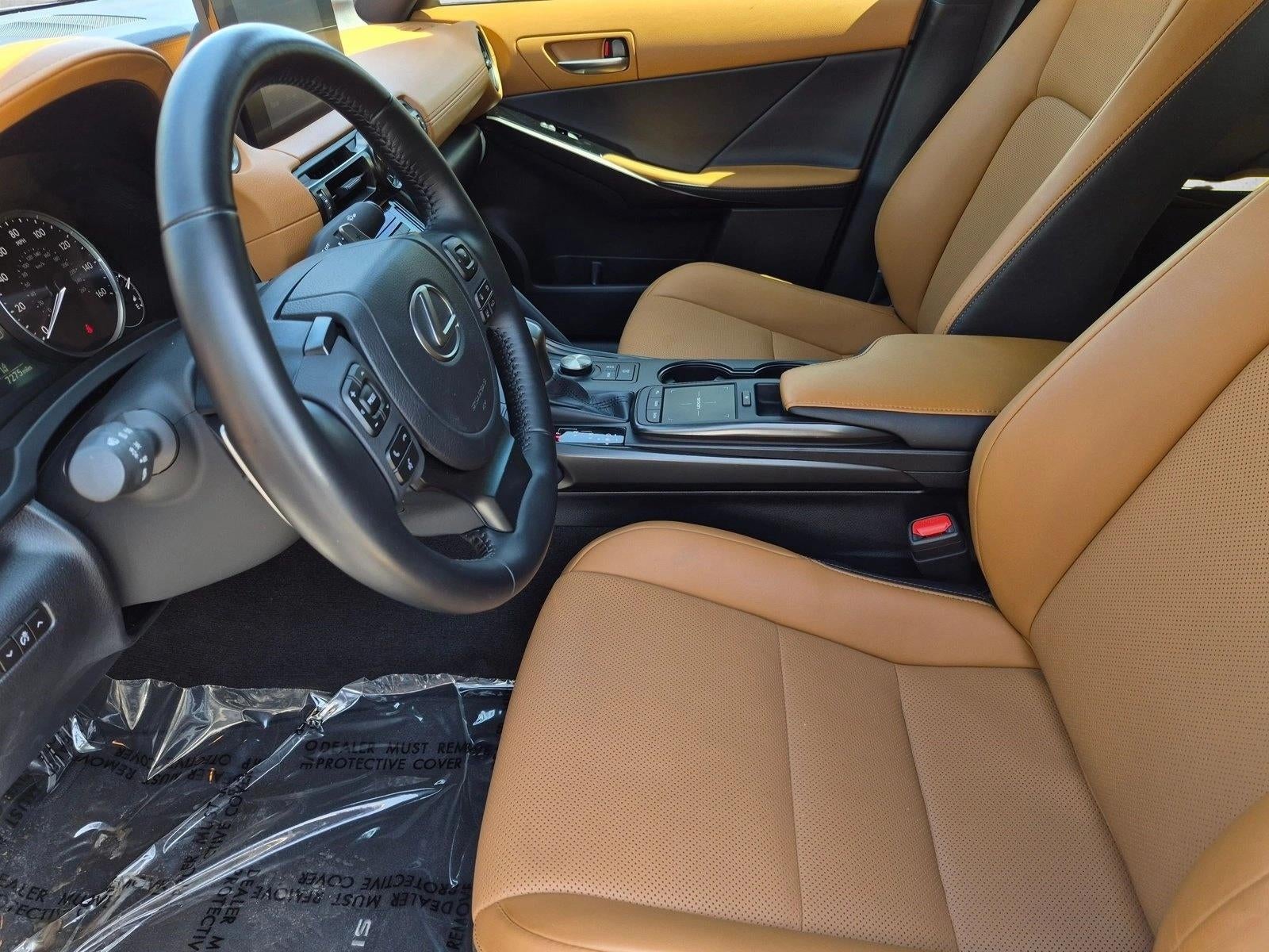 2025 Lexus IS 300 RWD