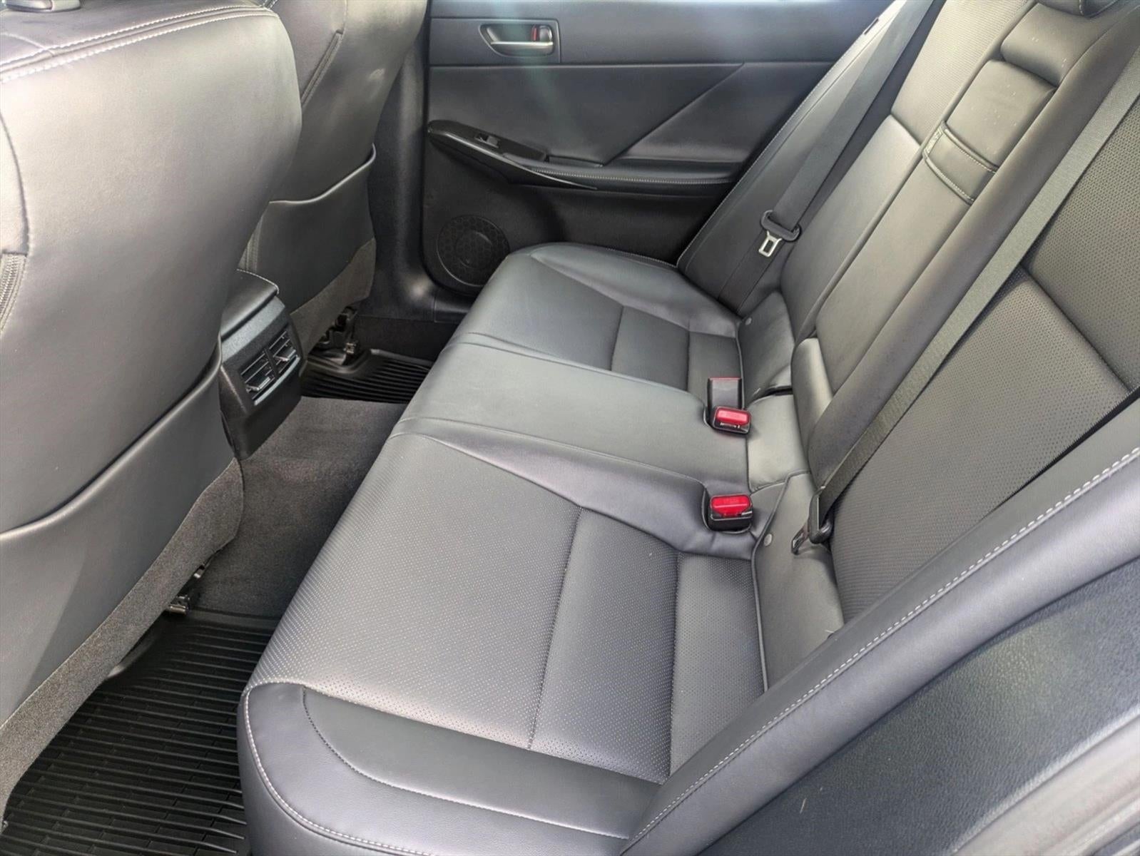 2025 Lexus IS 300 RWD