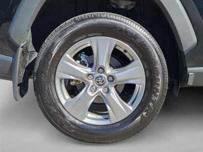 2025 Toyota RAV4 Hybrid XLE AWD (Natl)