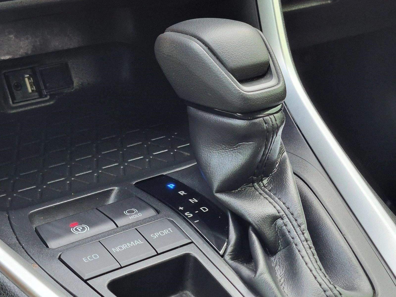 2019 Toyota RAV4 XLE FWD (GS)