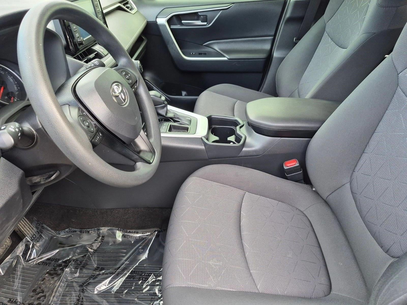 2019 Toyota RAV4 XLE FWD (GS)