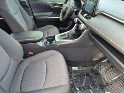 2019 Toyota RAV4 XLE FWD (GS)