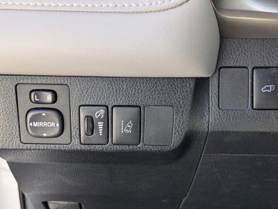 2018 Toyota RAV4 XLE FWD (GS)