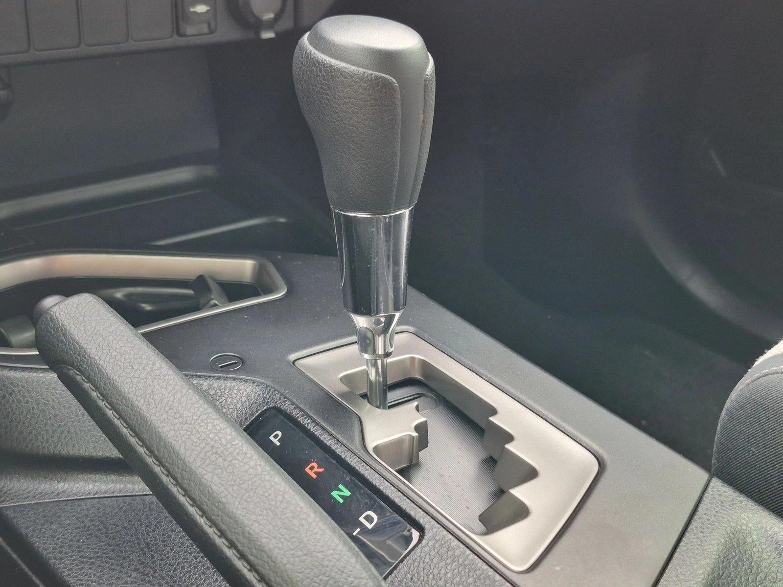 2018 Toyota RAV4 XLE FWD (GS)