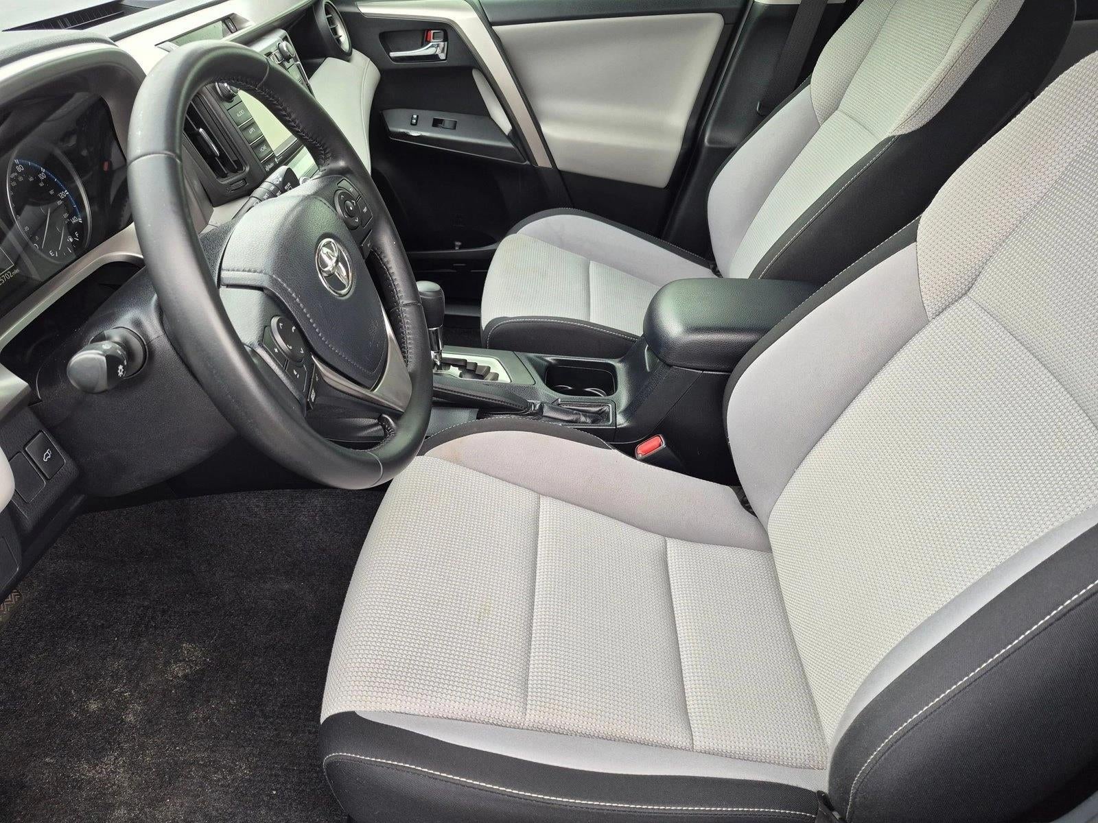 2018 Toyota RAV4 XLE FWD (GS)