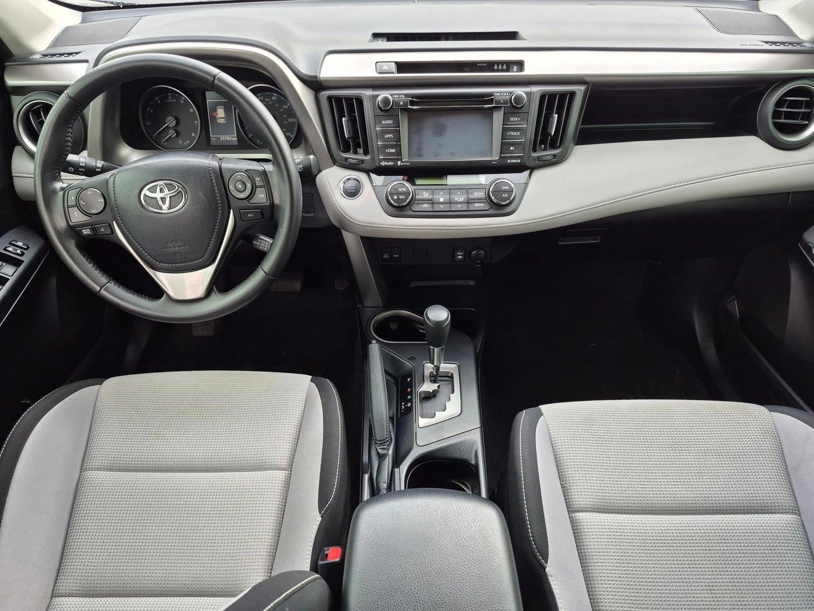 2018 Toyota RAV4 XLE FWD (GS)