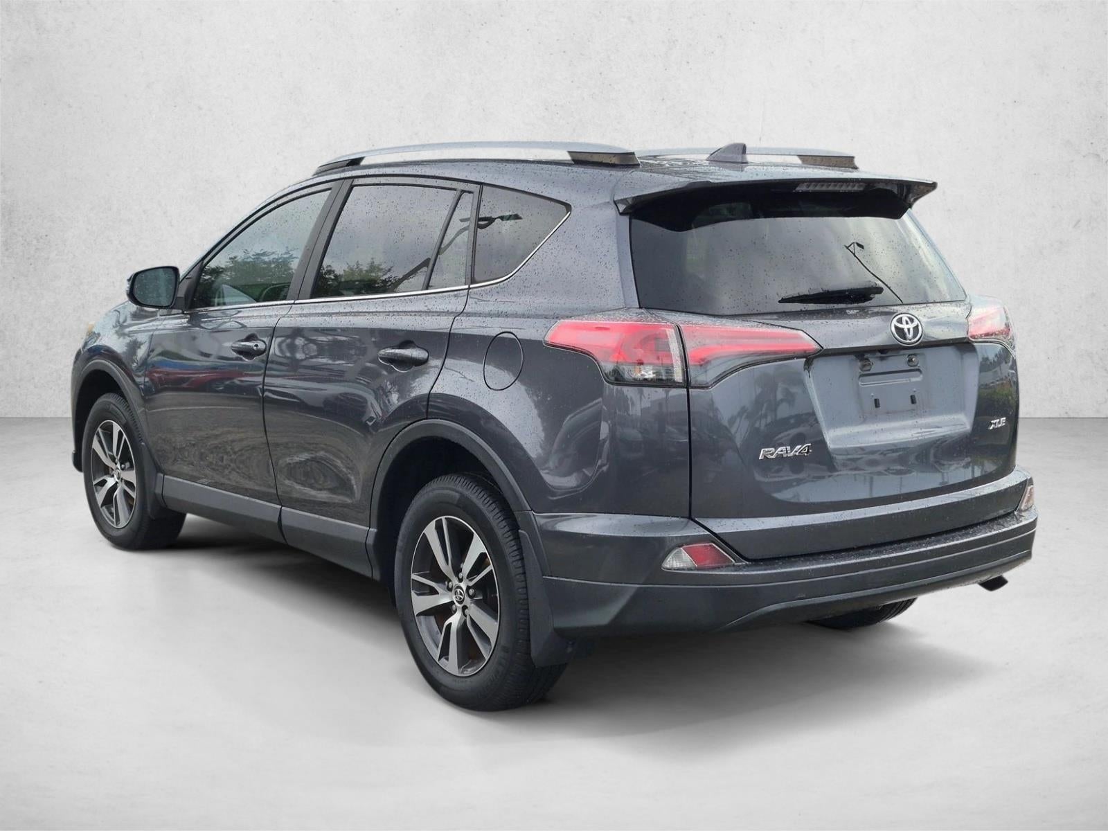 2018 Toyota RAV4 XLE FWD (GS)