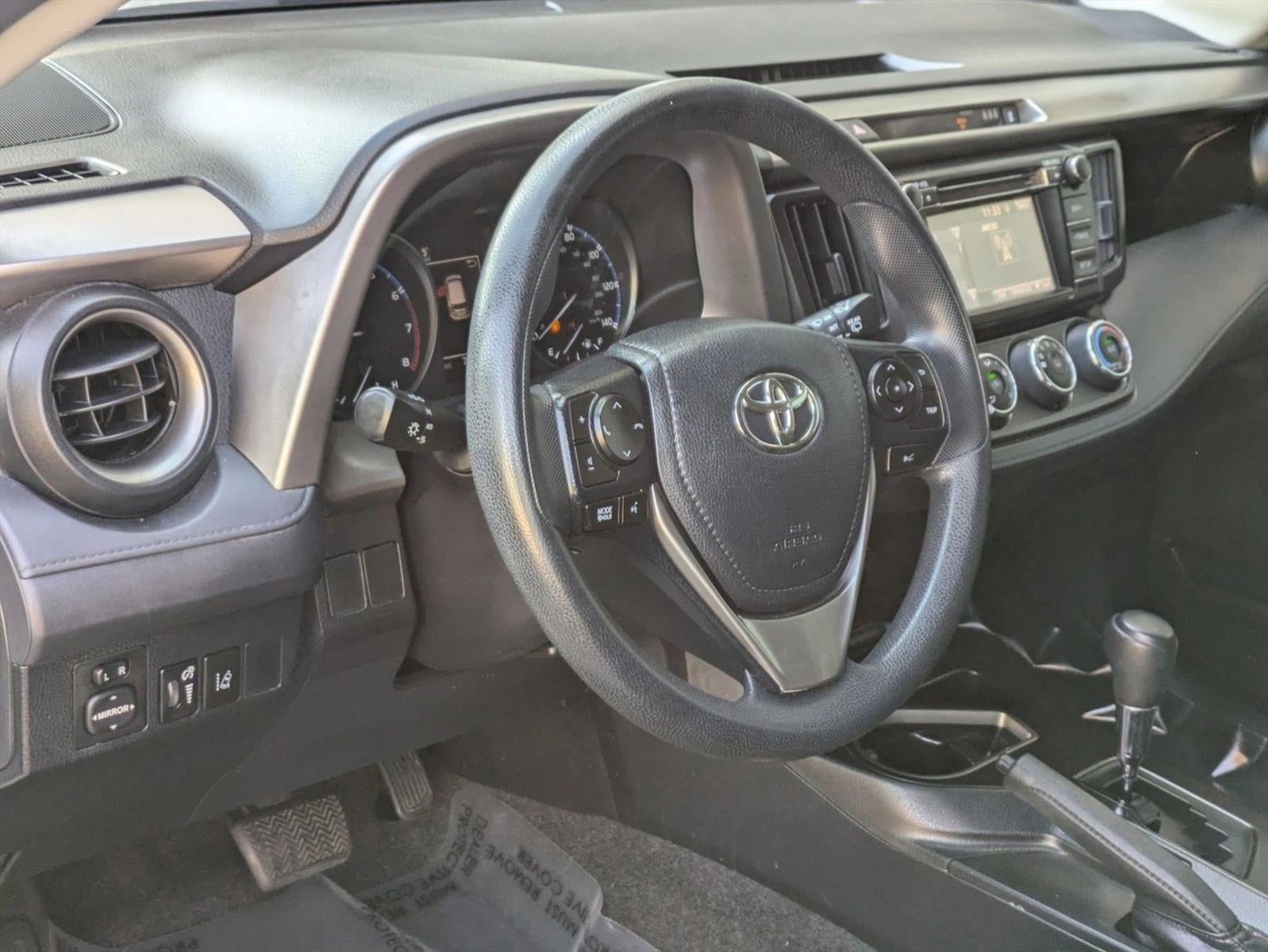 2018 Toyota RAV4 LE FWD (GS)