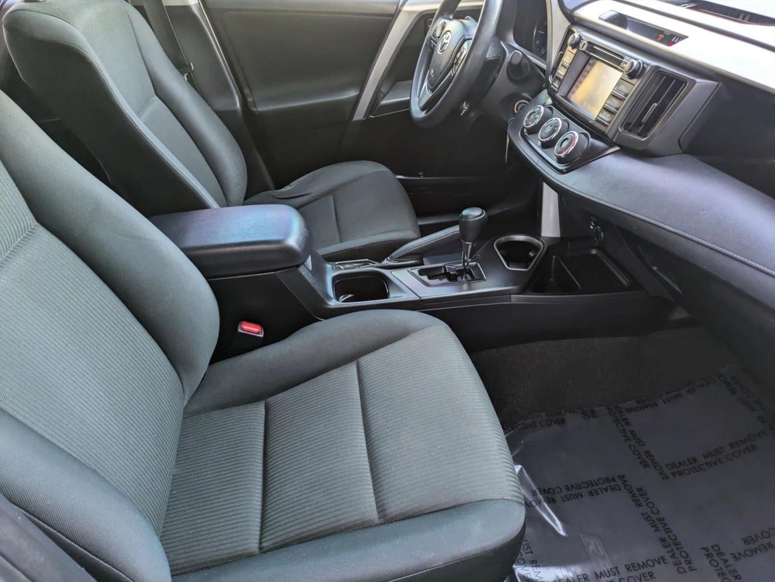 2018 Toyota RAV4 LE FWD (GS)