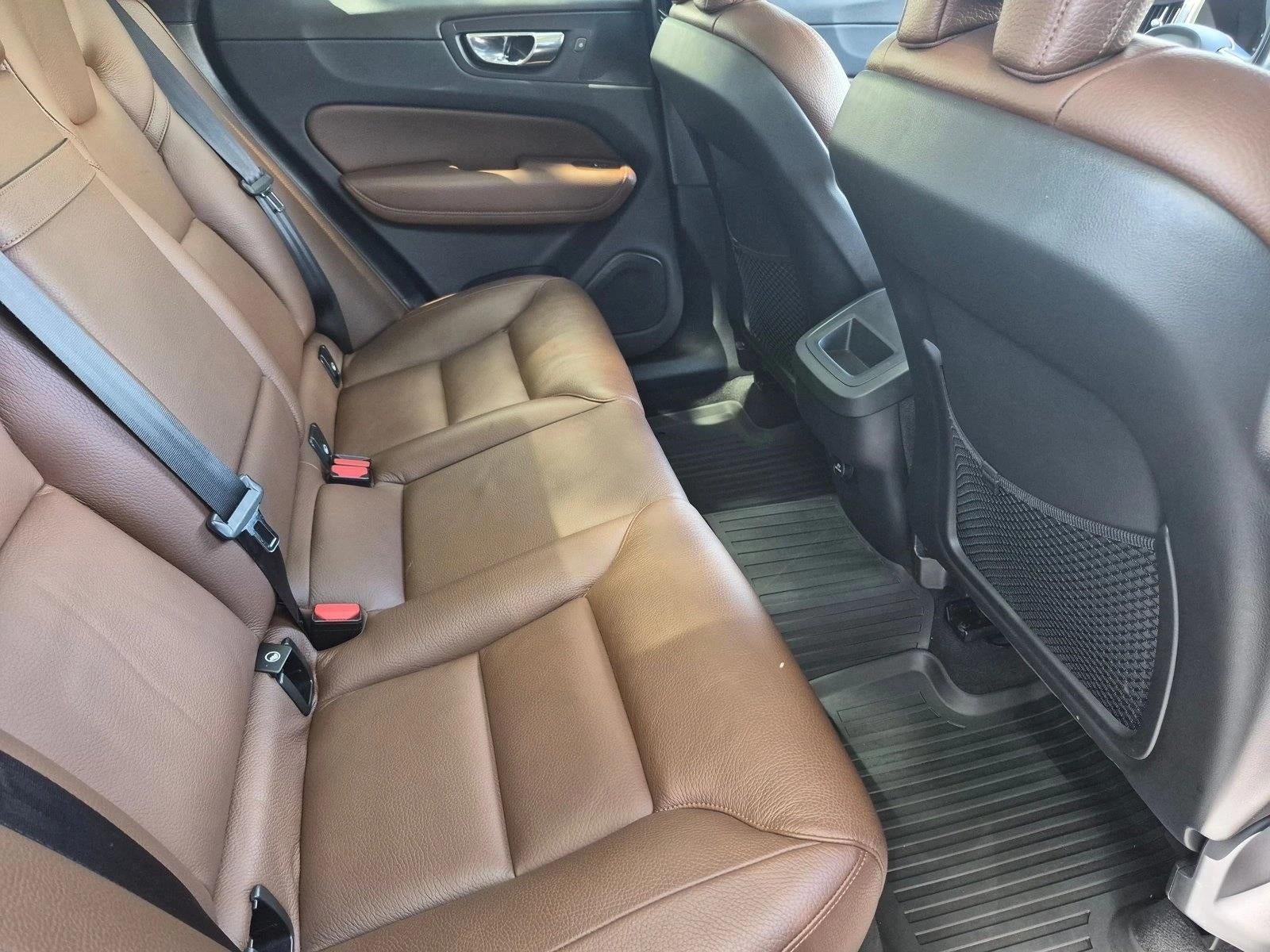 2019 Volvo XC60 T5 FWD Momentum