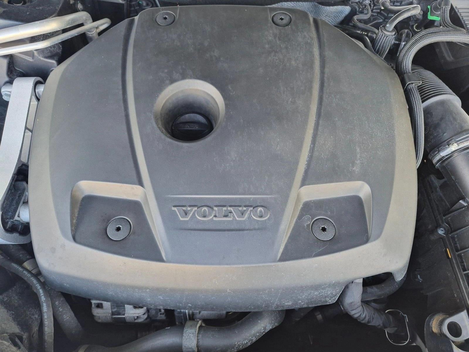 2019 Volvo XC60 T5 FWD Momentum