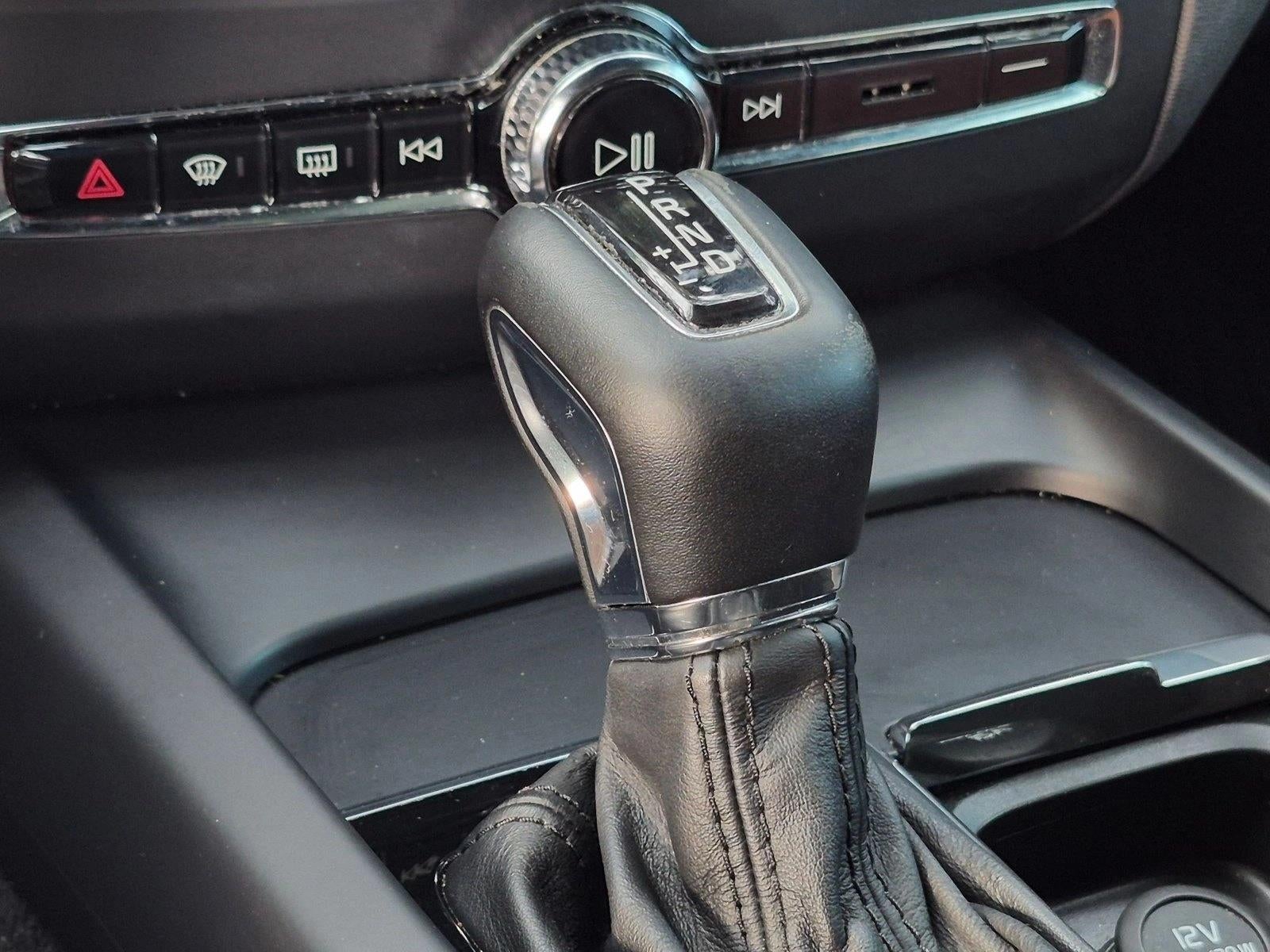 2018 Volvo XC60 T6 AWD Momentum