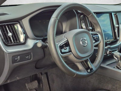 2018 Volvo XC60 T6 AWD Momentum