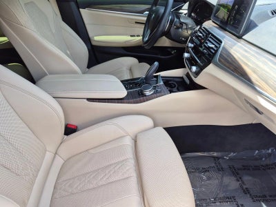 2023 BMW 530i Sedan