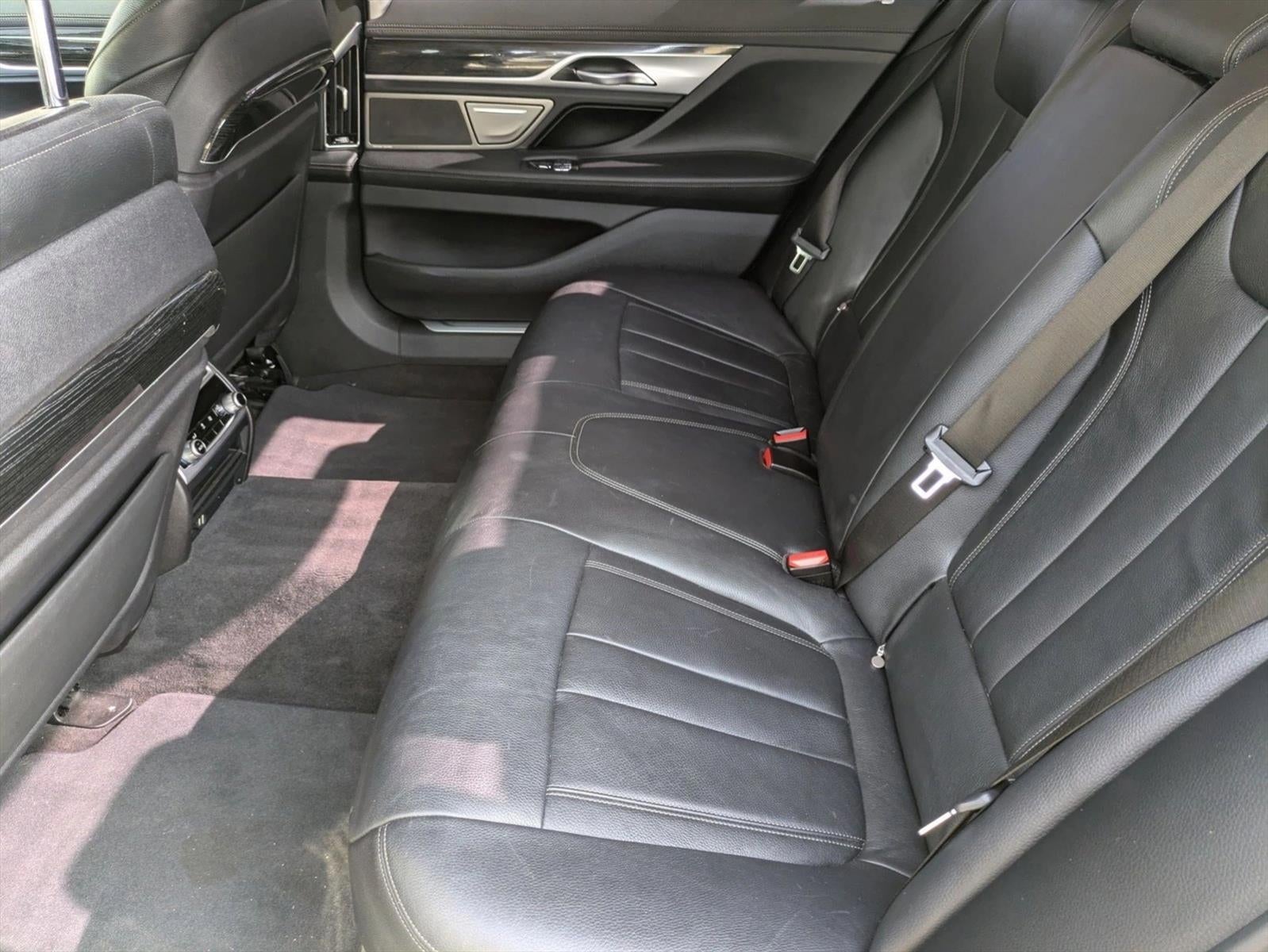 2020 BMW 745e xDrive iPerformance Plug-In Hybrid