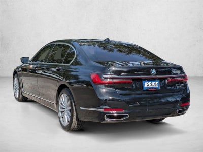 2020 BMW 745e xDrive iPerformance Plug-In Hybrid