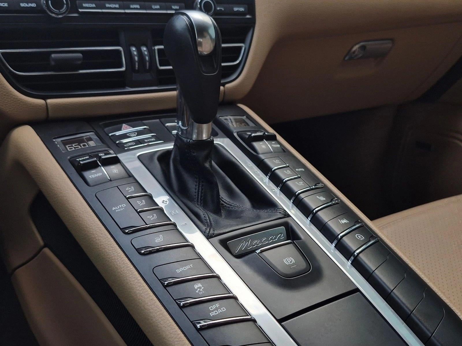 2021 Porsche Macan AWD