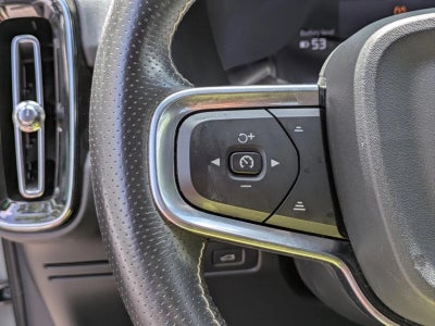 2021 Volvo XC40 Recharge P8 eAWD Pure Electric