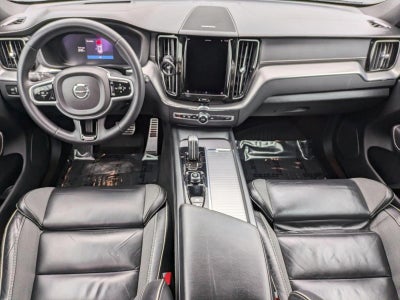 2022 Volvo XC60 B5 AWD R-Design
