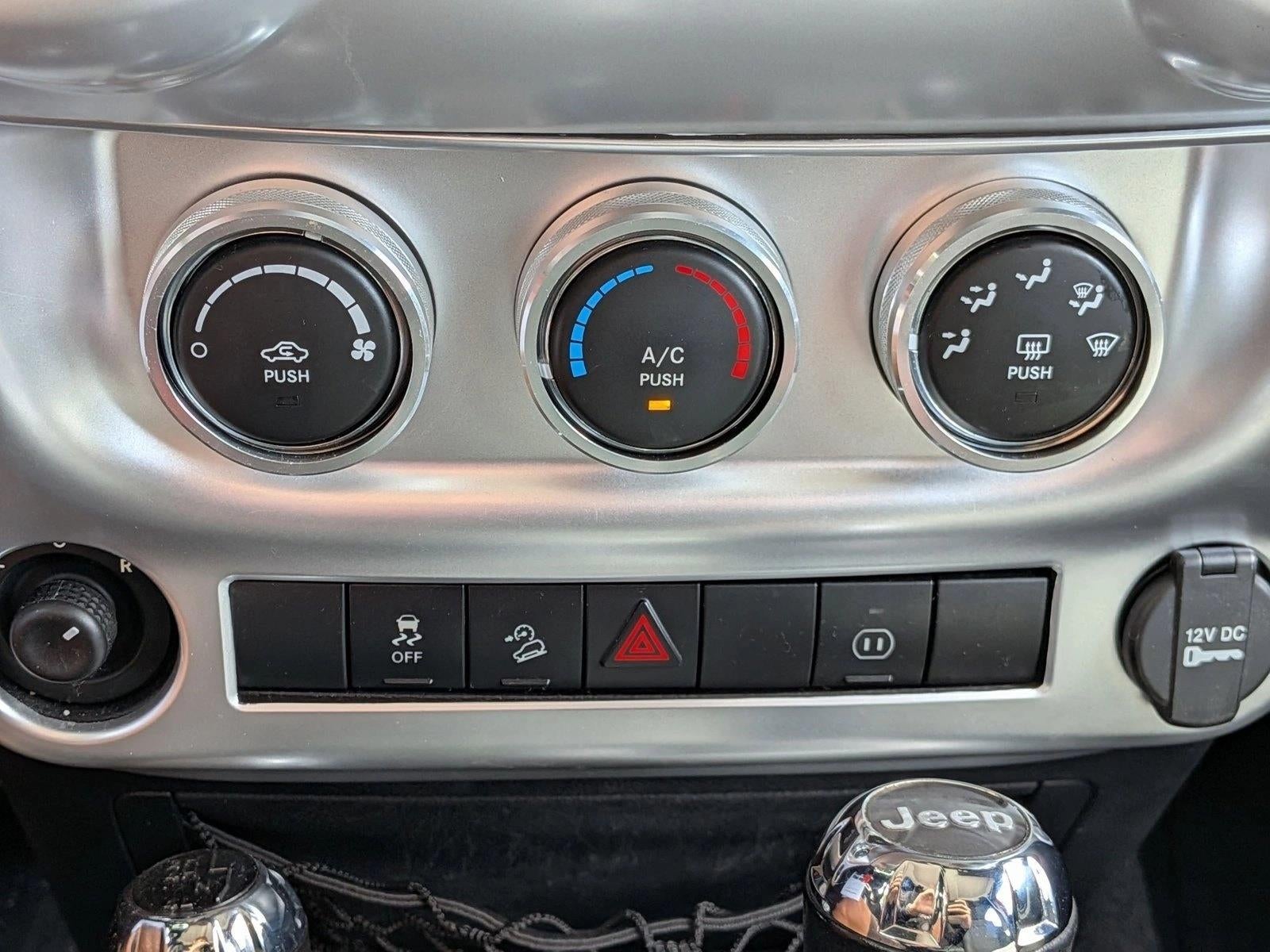 2012 Jeep Wrangler Unlimited 4WD 4dr Sahara