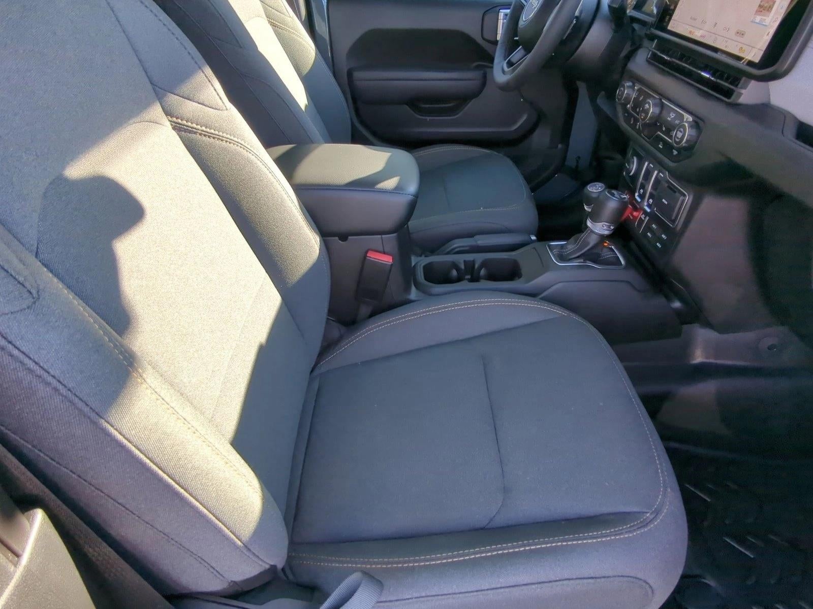 2025 Jeep Wrangler Willys 2 Door 4x4