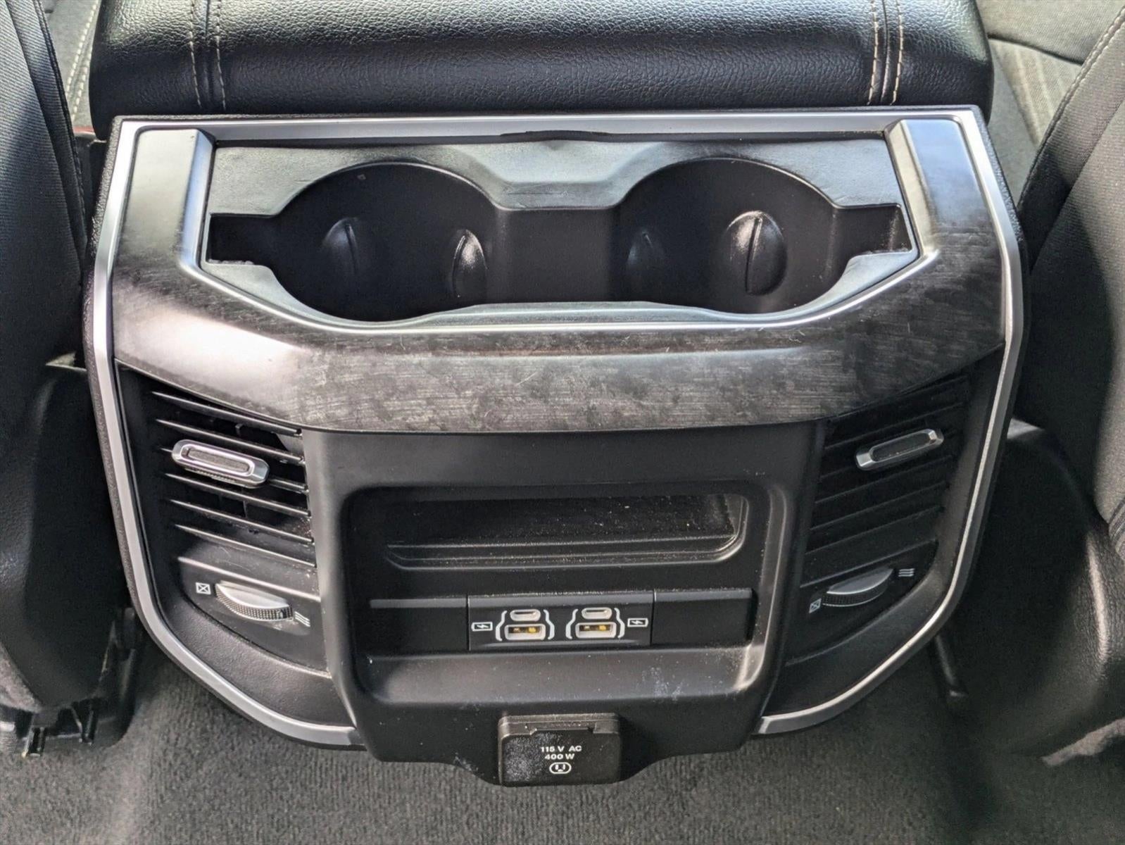 2022 RAM 1500 Big Horn 4x2 Quad Cab 6'4" Box