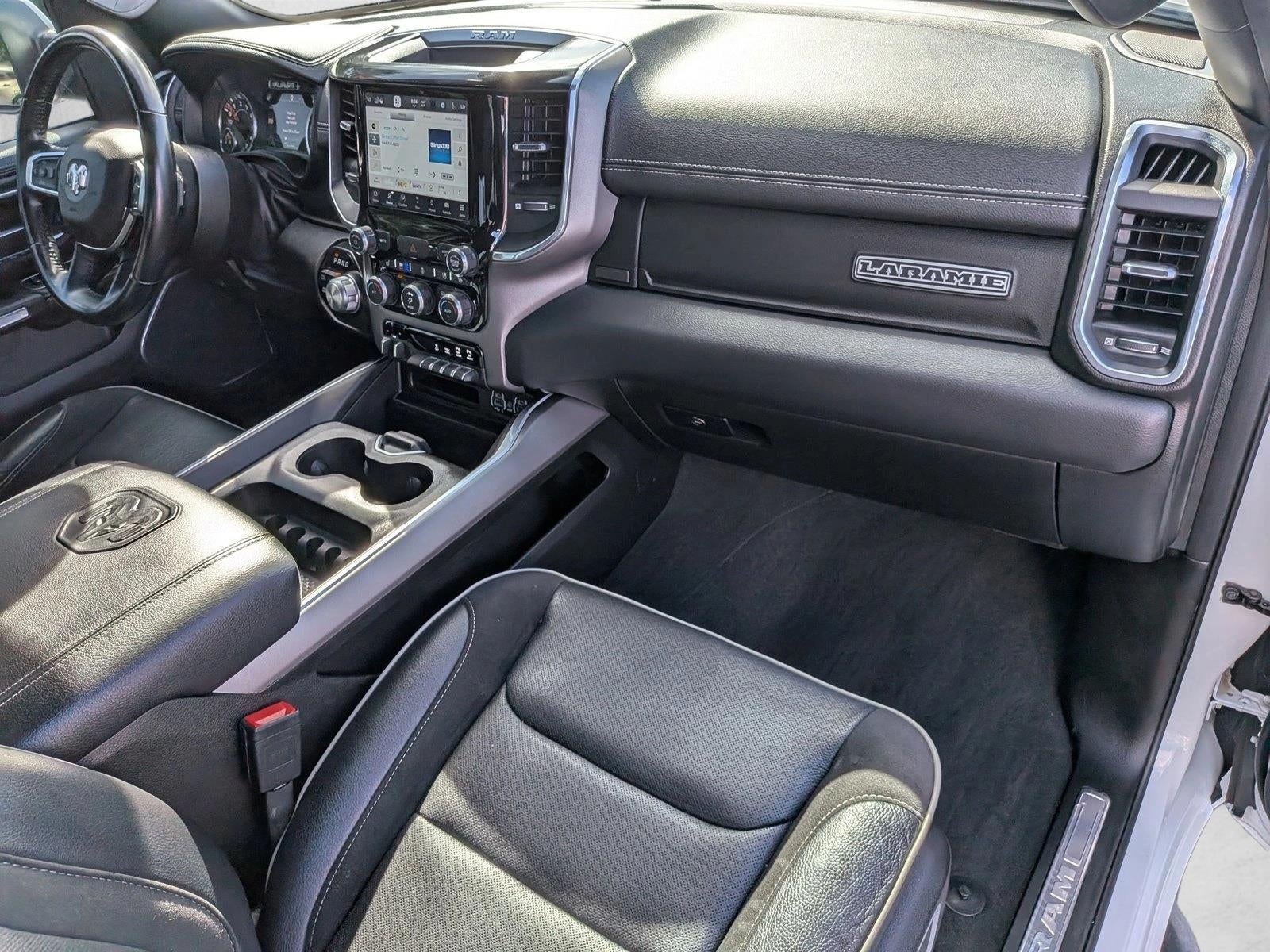 2022 RAM 1500 Laramie 4x4 Crew Cab 5'7" Box
