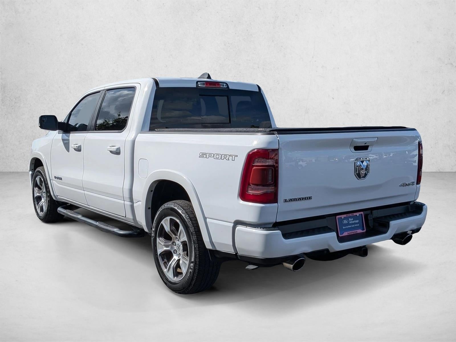 2022 RAM 1500 Laramie 4x4 Crew Cab 5'7" Box