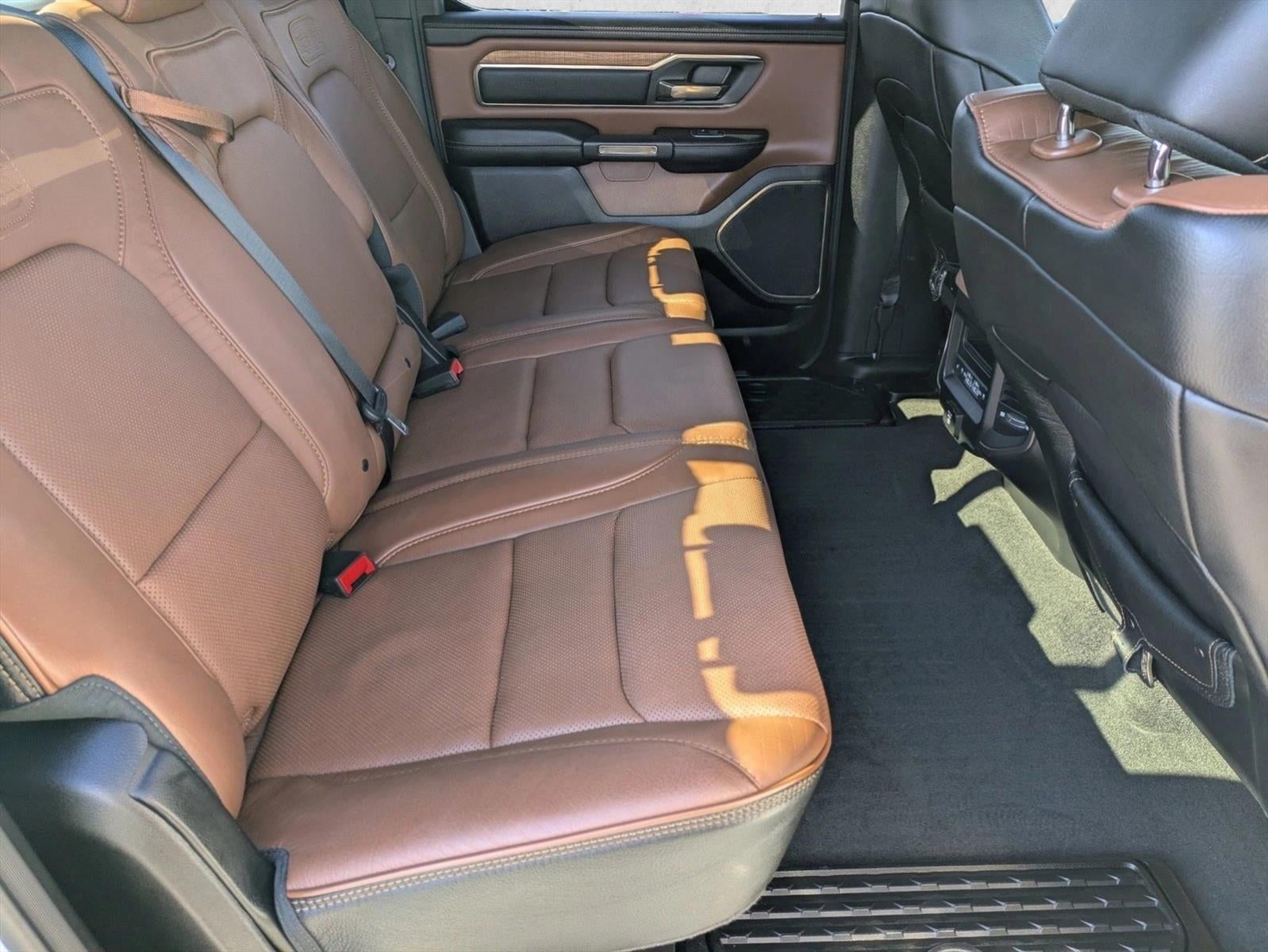 2022 RAM 1500 Longhorn 4x4 Crew Cab 5'7" Box