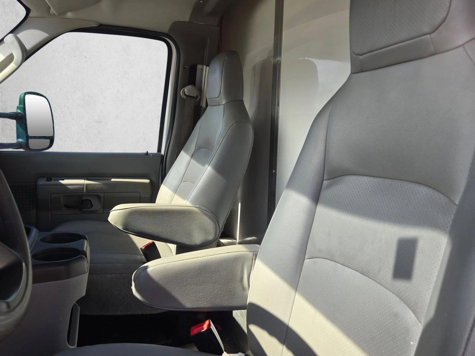 2021 Ford E-Series Cutaway E-450 DRW 158" WB