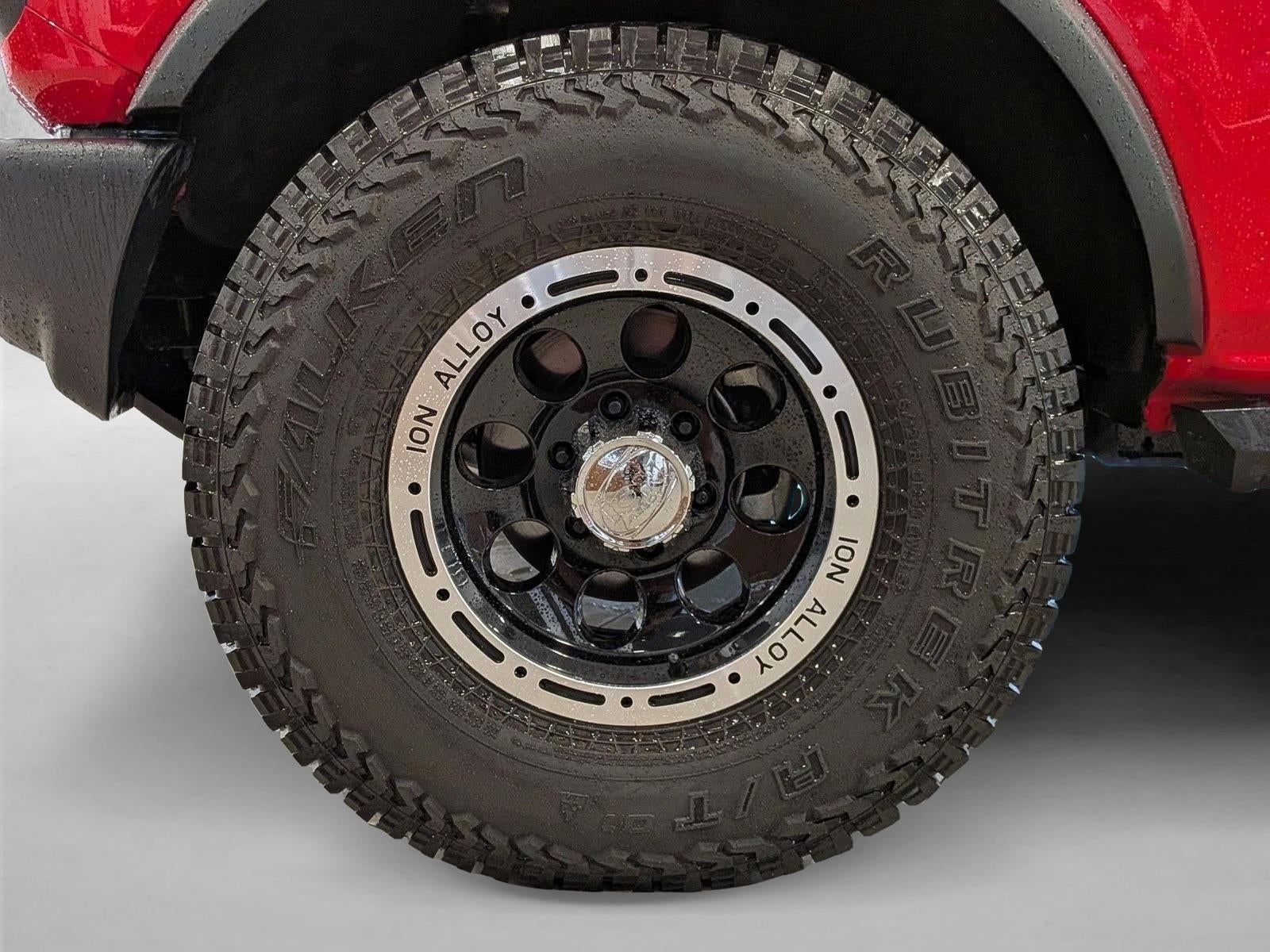 2023 Ford Bronco Base 2 Door 4x4