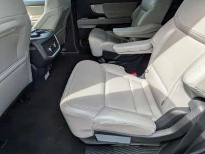 2025 Ford Expedition Active 4x4