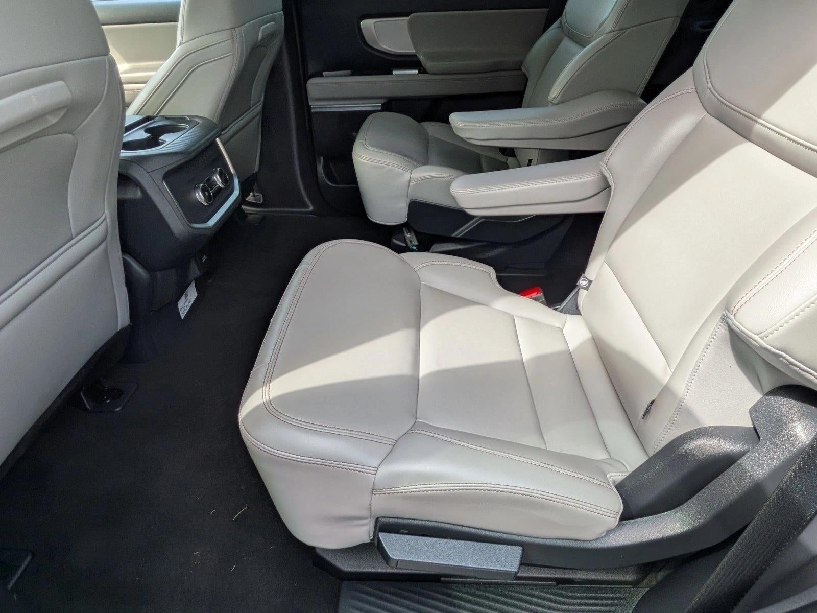 2025 Ford Expedition Active 4x4