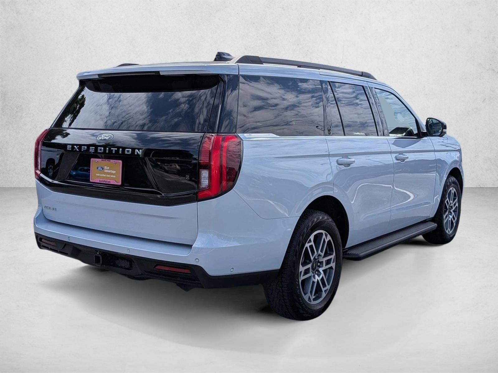 2025 Ford Expedition Active 4x4
