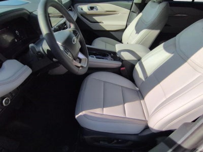 2026 Ford Explorer Active w/200A Pkg RWD
