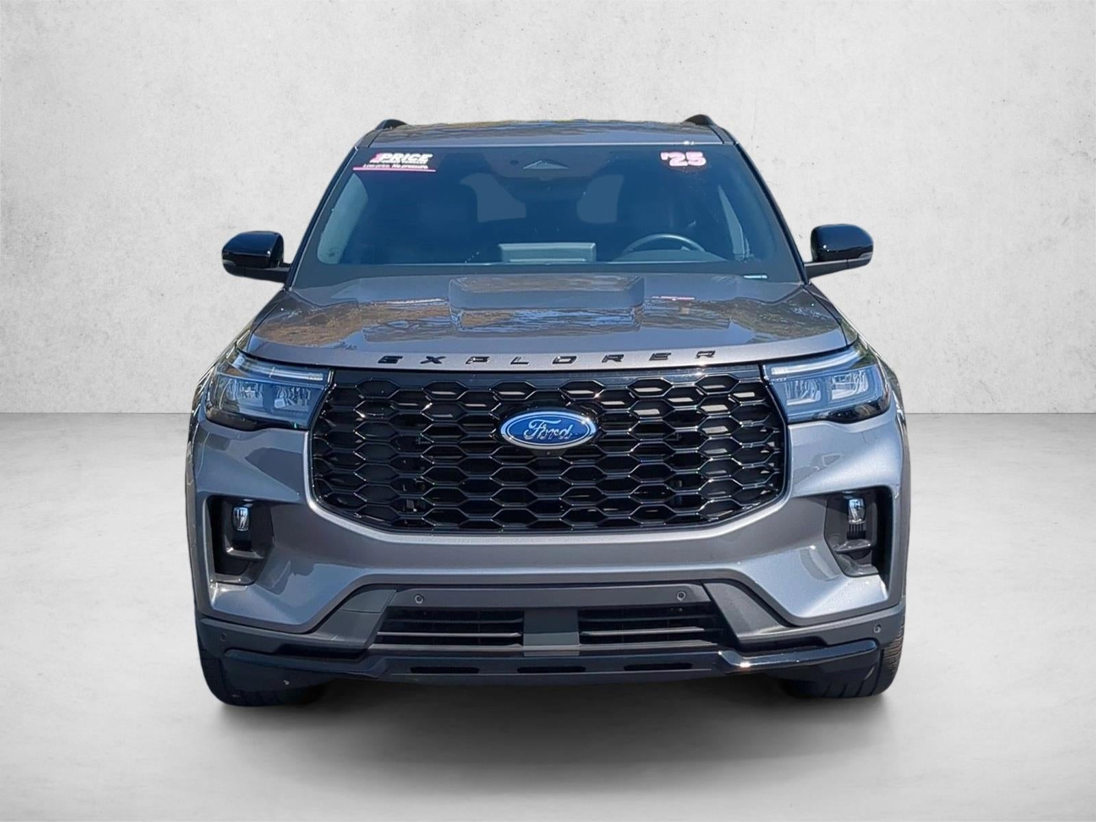 2025 Ford Explorer ST-Line 4WD