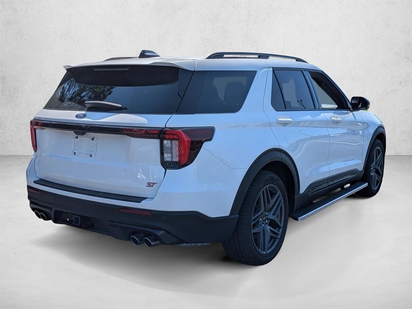 2025 Ford Explorer ST RWD