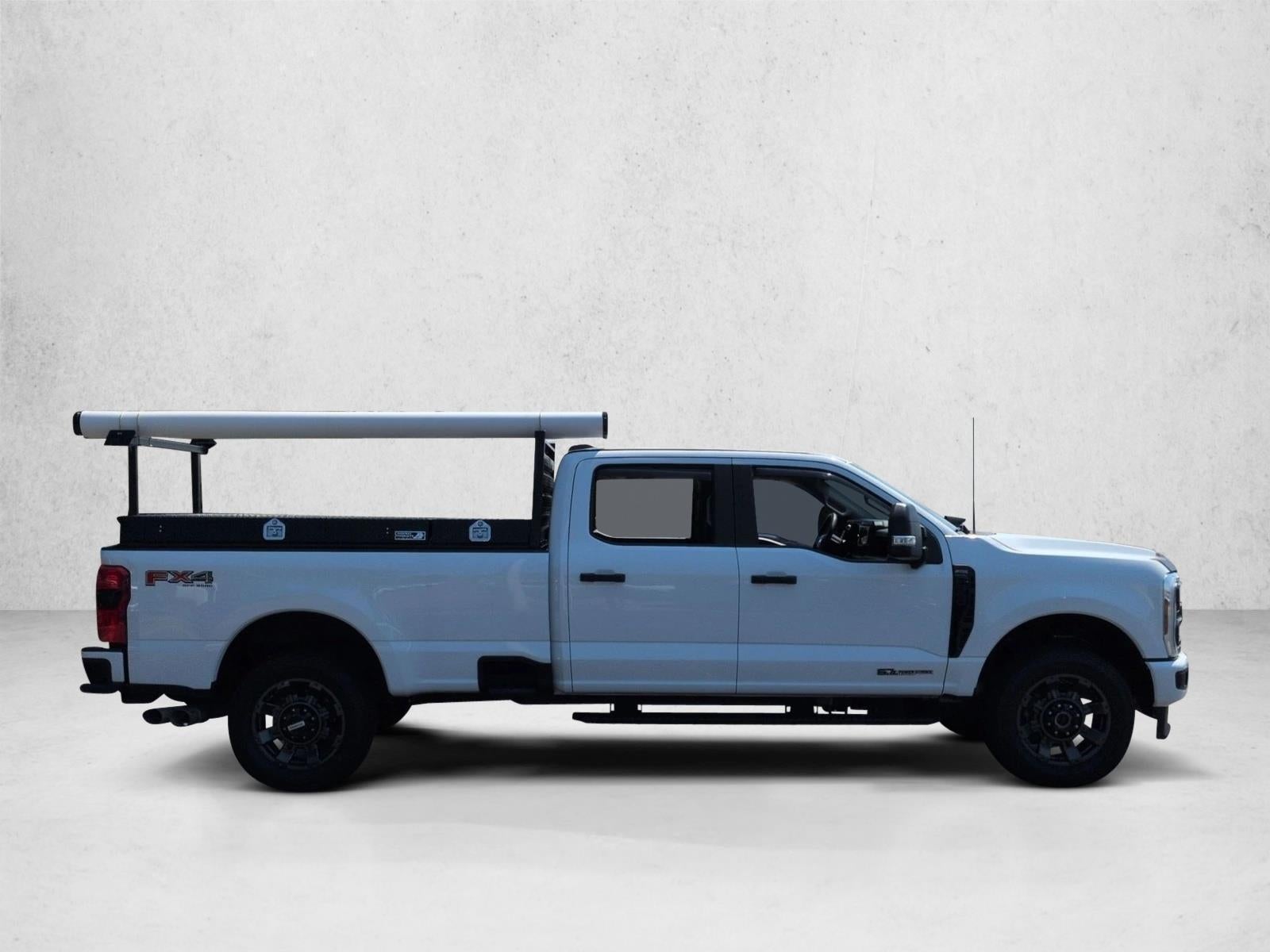 2024 Ford Super Duty F-350 SRW XL 4WD Crew Cab 6.75' Box