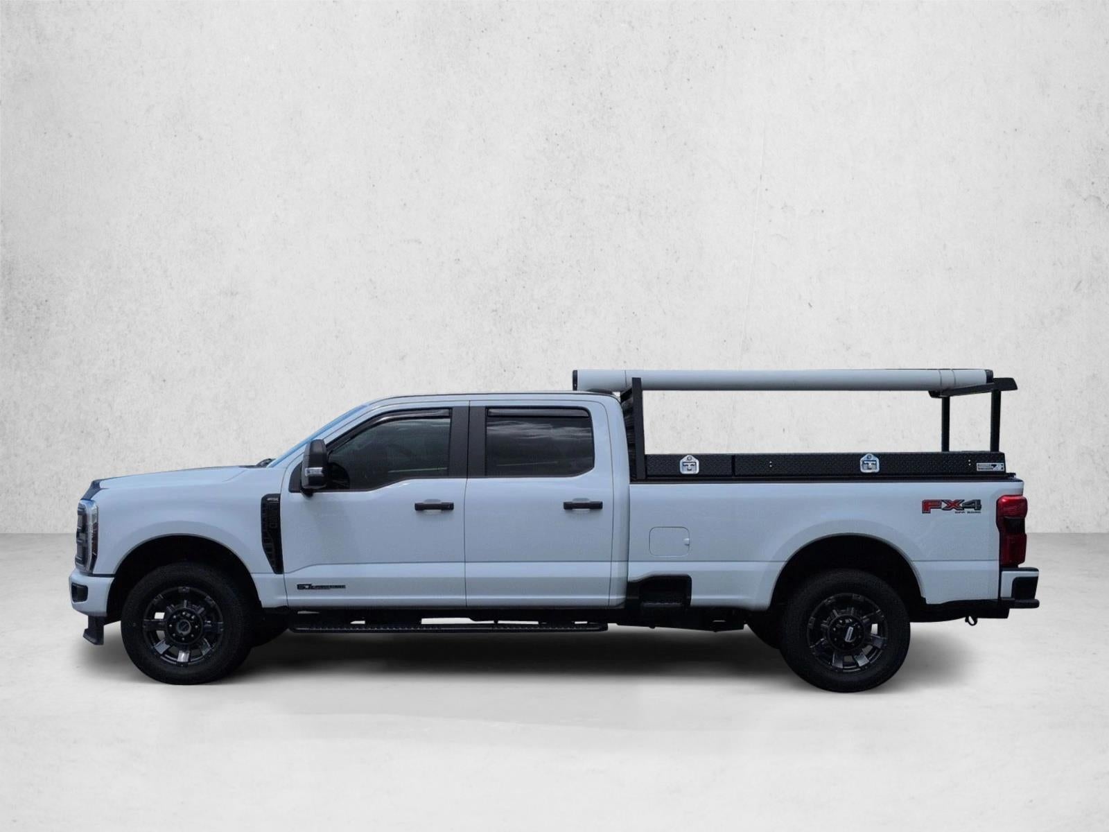2024 Ford Super Duty F-350 SRW XL 4WD Crew Cab 6.75' Box