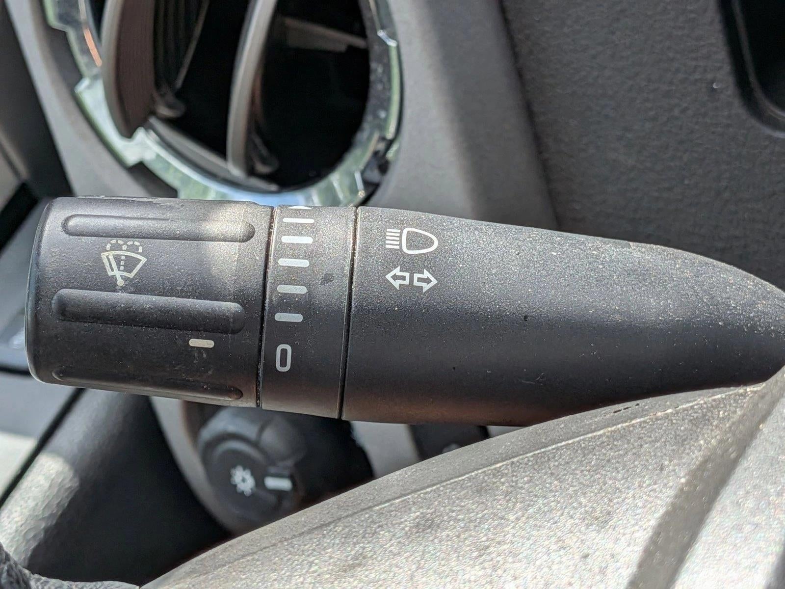 2015 Ford Super Duty F-350 SRW 4WD Crew Cab 6-3/4 Ft Box Lariat