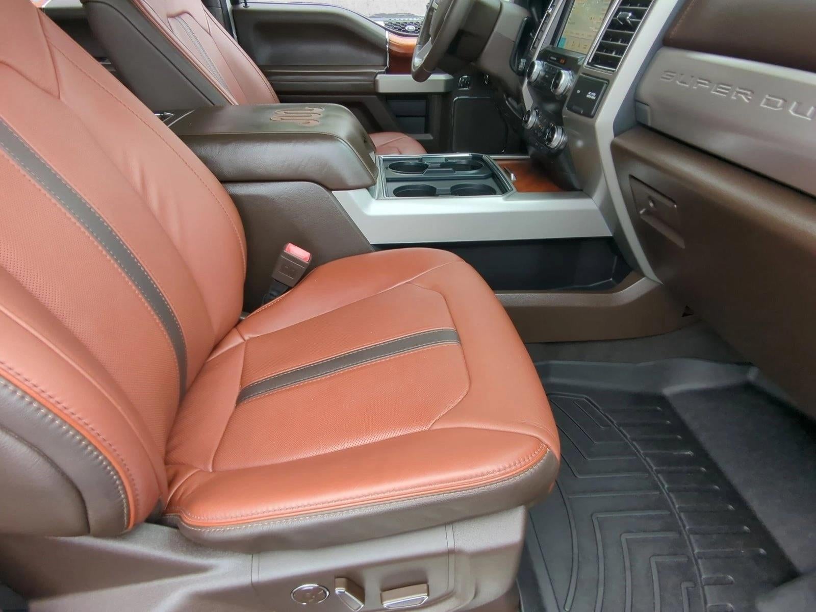 2019 Ford Super Duty F-350 DRW King Ranch 4WD Crew Cab 8' Box