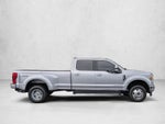 2022 Ford Super Duty F-350 DRW LARIAT 4WD Crew Cab 8' Box