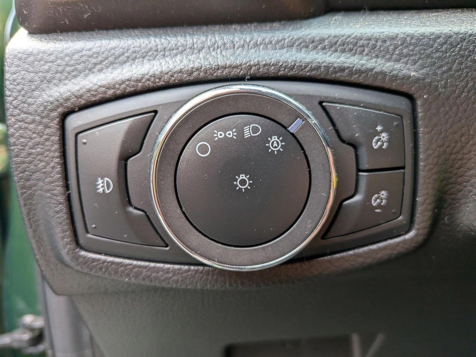 2023 Ford Ranger LARIAT 4WD SuperCrew 5' Box