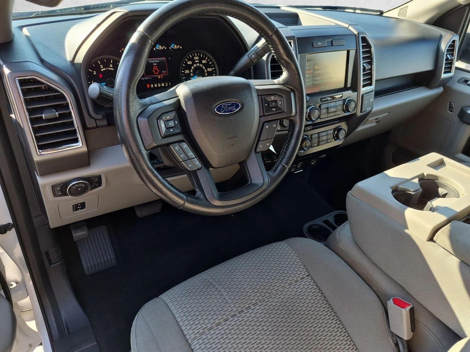 2015 Ford F-150 4WD SuperCrew 5-1/2 Ft Box XLT