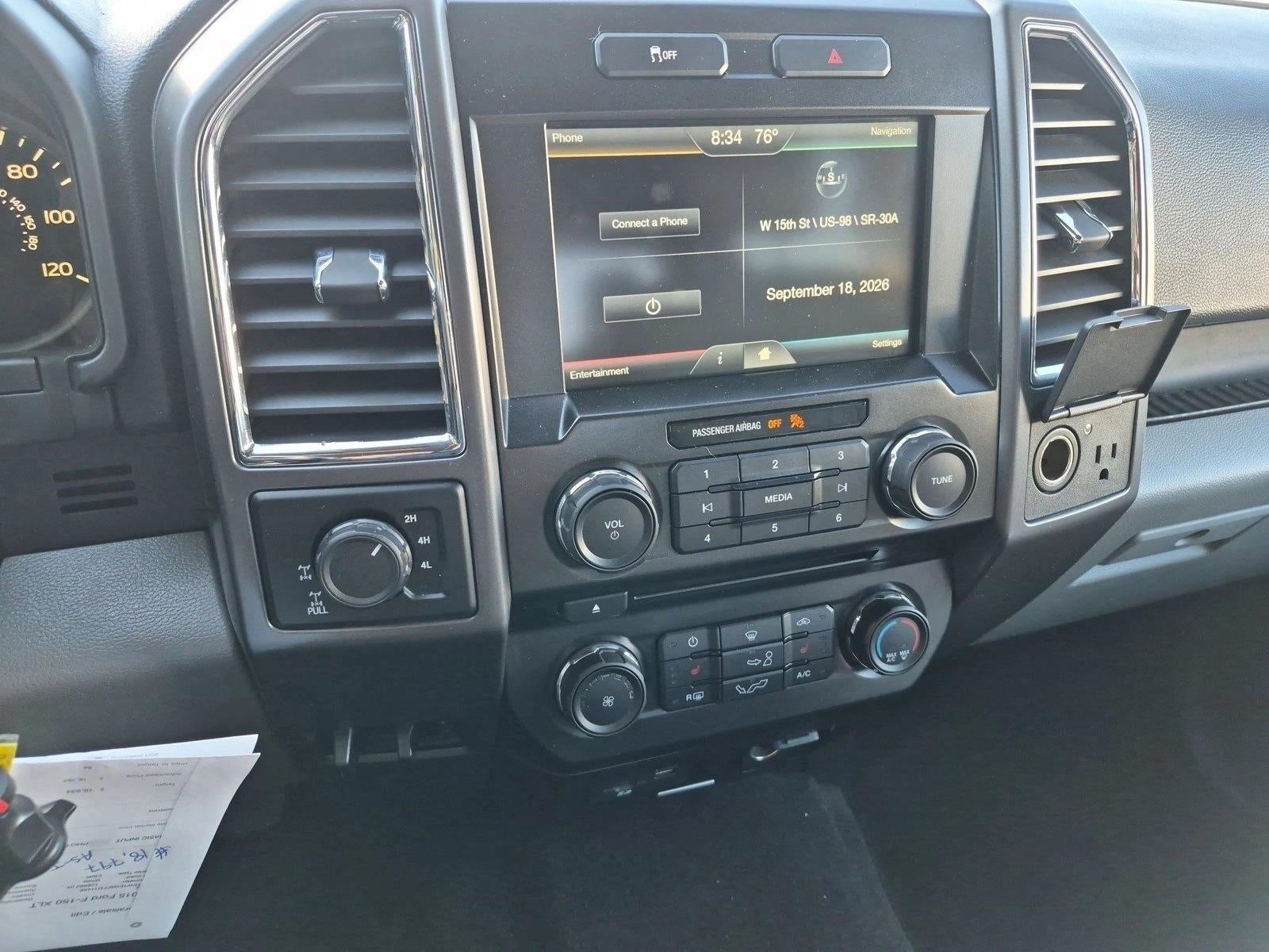2015 Ford F-150 4WD SuperCrew 5-1/2 Ft Box XLT